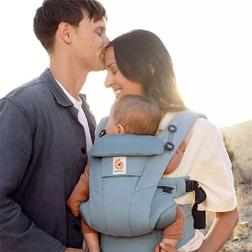 Ergobaby Omni Dream ergonomic baby toddler carrier soft cotton world facing out